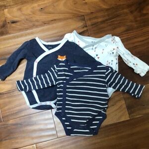Asher and Olivia organic cotton side snap onesies 3 months EUC